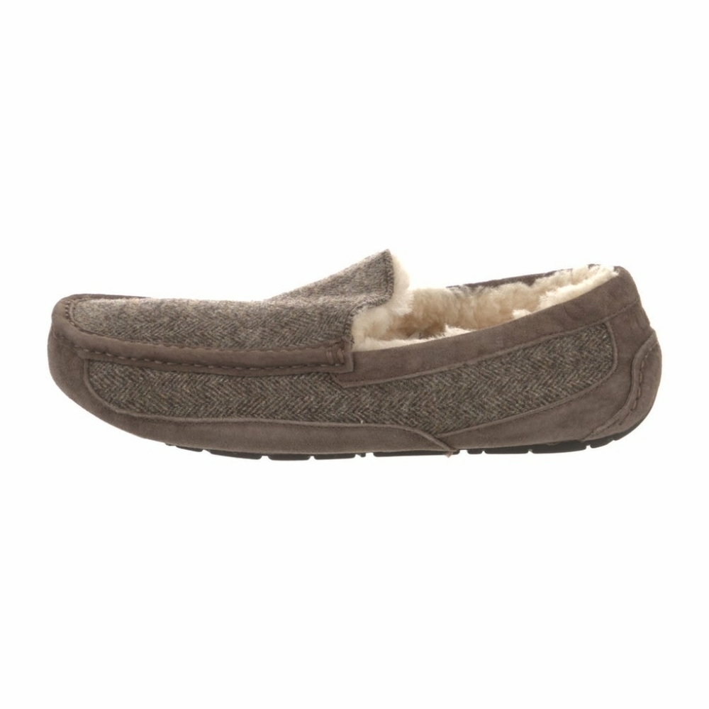 UGGSuede Tweed Pattern Loafers size 7